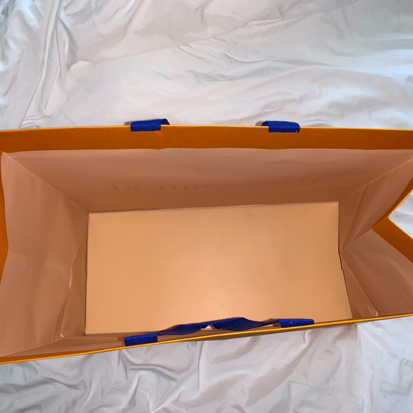 Large Louis Vuitton Shopping Bag - Picture 3 of 3